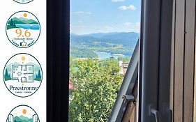 Słoneczny Apartament Panorama 5 7 z Widokiem na Jezioro i Góry